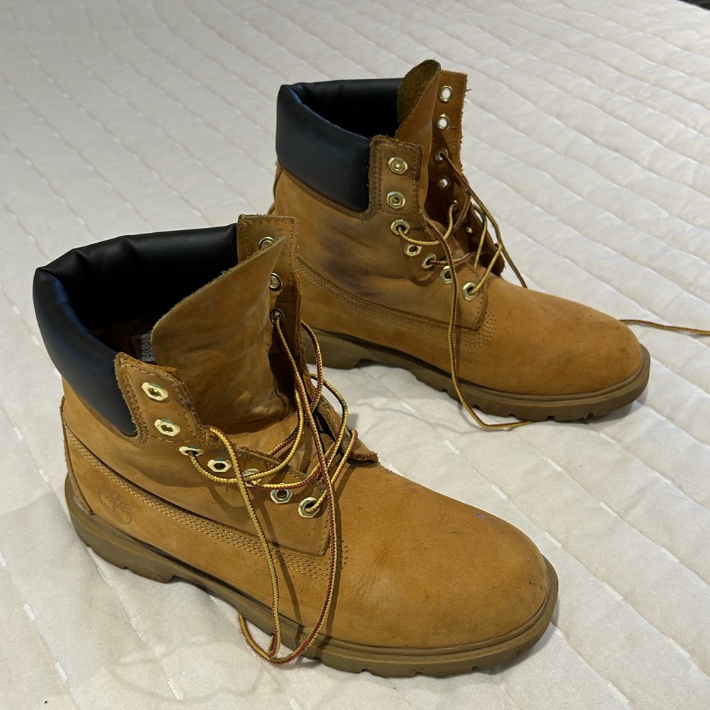 Timberland Boots Original Wheat Gold 8.5 WOW PRICE